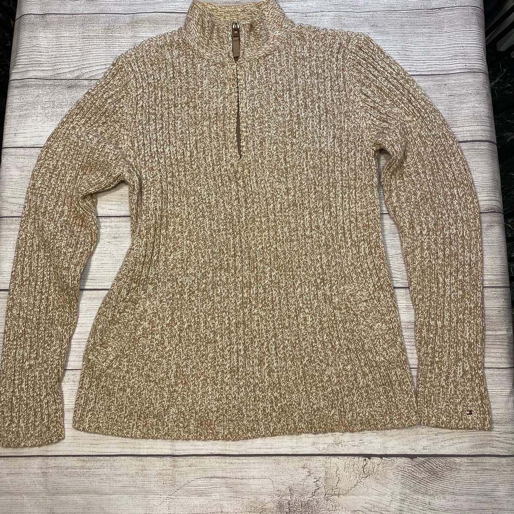 Women's Tommy Hilfiger 1/4 Zip XL Pullover Cream Tan Logo Sweater.